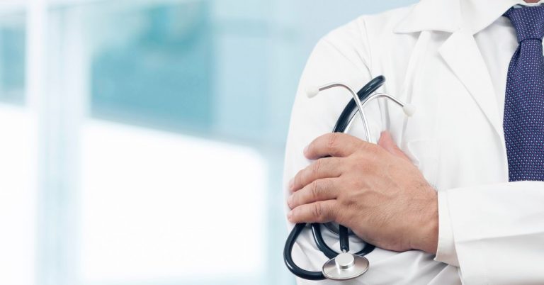 How Doctors Decide Whether to Recommend a Clinical Trial